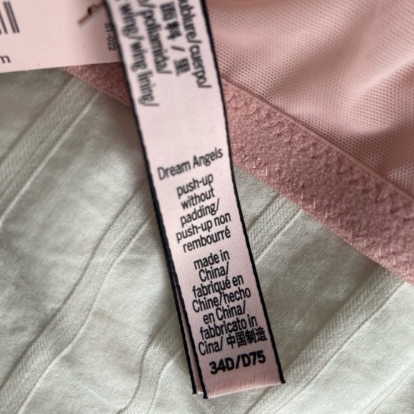 Victoria’s Secret Dream Angels wicked Bra - Picture 3 of 4
